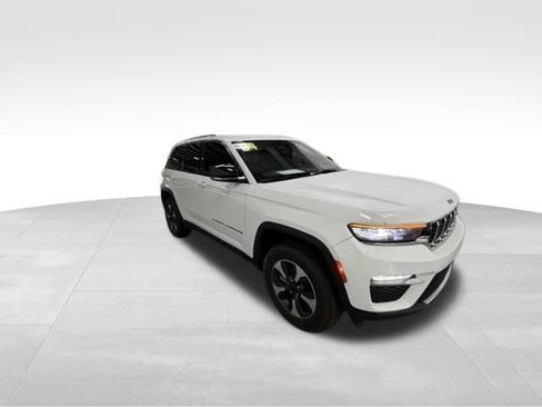 Used 2024 Jeep Grand Cherokee Limited 4xe AWD/4WD image 5