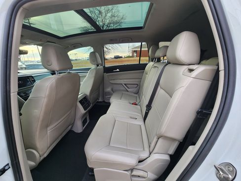 Used 2021 Volkswagen Atlas SEL R-Line image 18