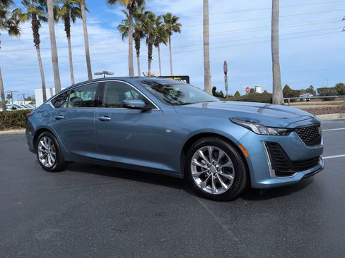 Used 2024 Cadillac CT5 Premium Luxury image 2