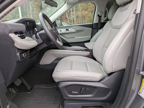 New 2026 Ford Explorer Active w/ Active Comfort Package image 22