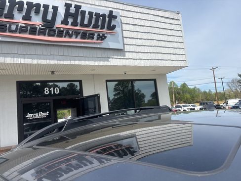 Used 2025 Subaru Outback Onyx Edition image 12