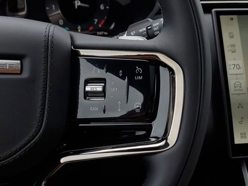 New 2026 Land Rover Range Rover Velar Dynamic SE image 20