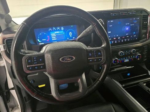 Used 2024 Ford F250 Lariat w/ FX4 Off-Road Package AWD/4WD image 14