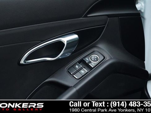 Used 2018 Porsche 718 Cayman image 28