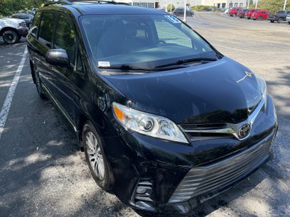 Used 2018 Toyota Sienna XLE
