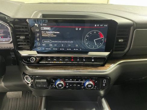 Used 2022 GMC Sierra 1500 Elevation w/ Preferred Package AWD/4WD image 16