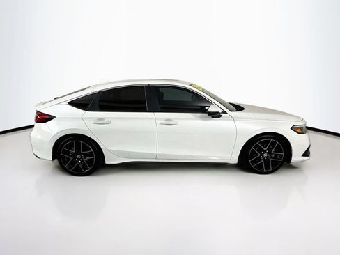 Certified 2024 Honda Civic Sport Touring image 4