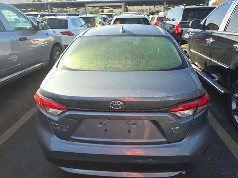 Used 2022 Toyota Corolla LE image 6