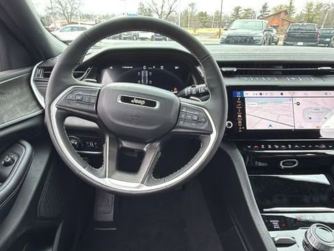 New 2026 Jeep Grand Cherokee Altitude AWD/4WD image 8