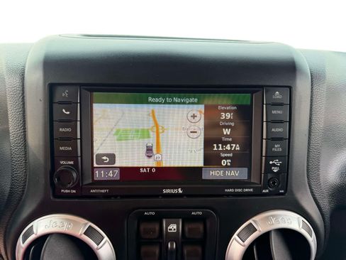 Used 2013 Jeep Wrangler Unlimited Rubicon w/ Dual Top Group AWD/4WD image 22
