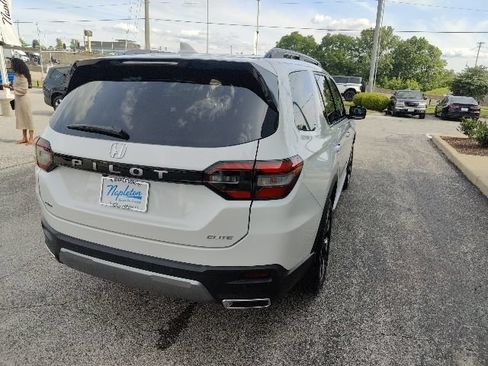Used 2026 Honda Pilot Elite image 8