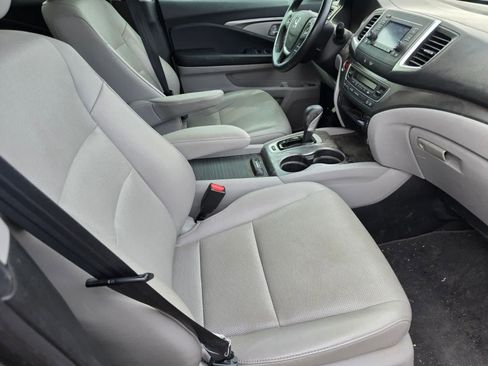 Used 2019 Honda Ridgeline RTL image 11