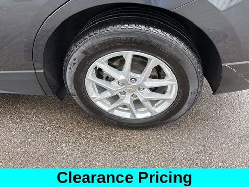 Used 2022 Chevrolet Equinox LT w/ Driver Convenience Package image 46