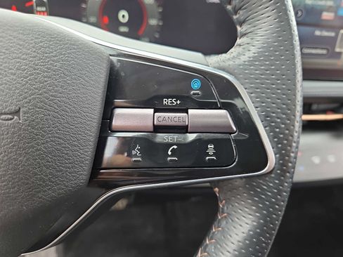 Used 2024 Nissan Ariya AWD image 23