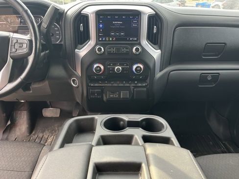 Used 2019 GMC Sierra 1500 SLE w/ SLE Value Package image 9