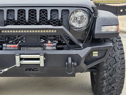 Used 2020 Jeep Gladiator Sport w/ Quick Order Package 24S AWD/4WD image 6