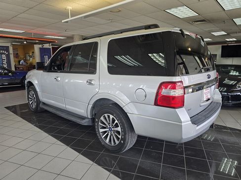 Used 2017 Ford Expedition XLT w/ Equipment Group 202A RWD image 6