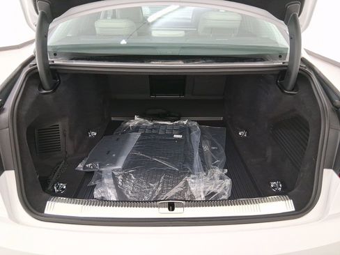 New 2025 Audi A8 L 3.0T image 28