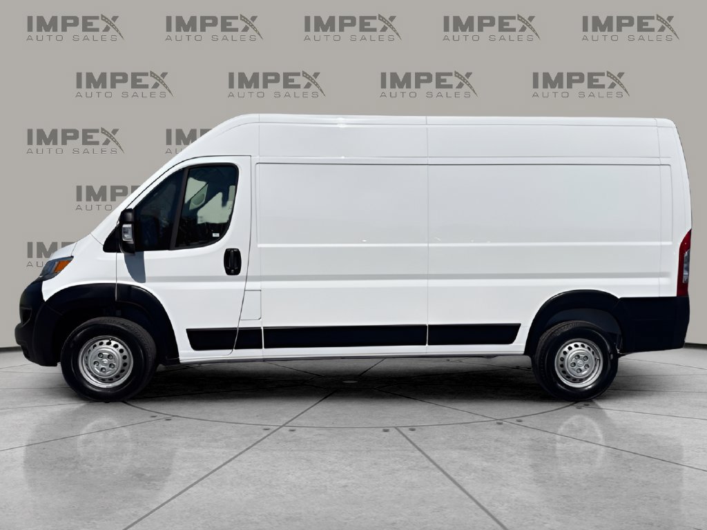 Used 2025 RAM ProMaster 2500 w/ Convenience Group FWD image 2