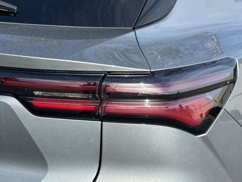 Certified 2024 Chevrolet Equinox EV LT image 46