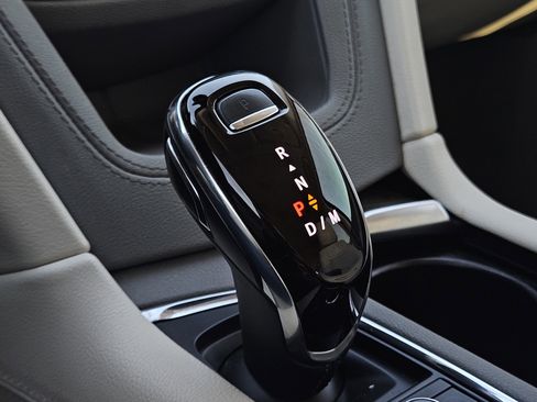 Used 2021 Cadillac XT5 Premium Luxury image 22