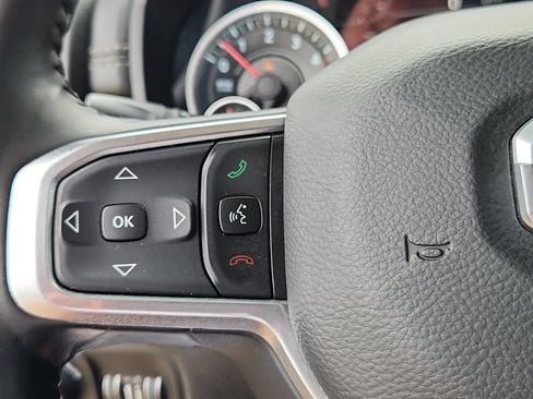 Used 2020 RAM 1500 Laramie AWD/4WD image 19