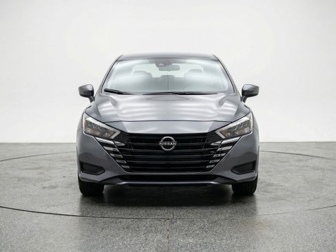 Used 2025 Nissan Versa SV FWD image 2