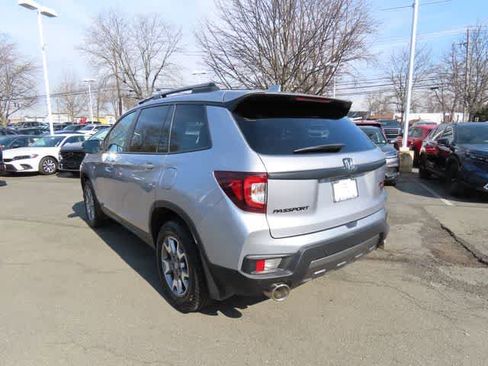 Certified 2022 Honda Passport TrailSport image 4