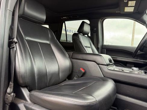 Used 2021 Ford Expedition Max XLT RWD image 15