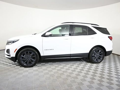 Used 2024 Chevrolet Equinox RS AWD/4WD image 2