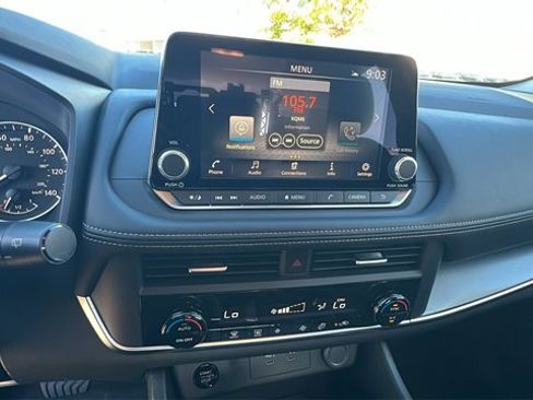 New 2026 Nissan Rogue SV image 25