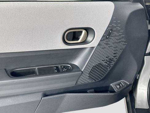 Certified 2025 MINI Cooper S image 19