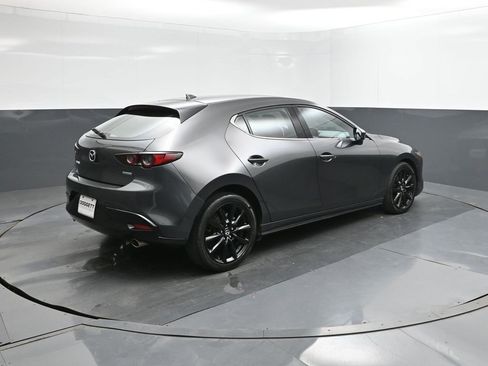 Used 2021 MAZDA MAZDA3 s image 11
