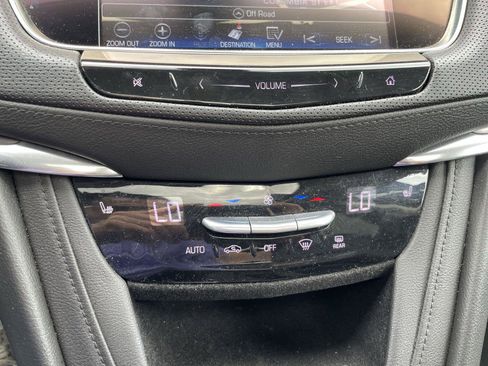 Used 2017 Cadillac XT5 Luxury w/ Driver Awareness Package AWD/4WD image 20