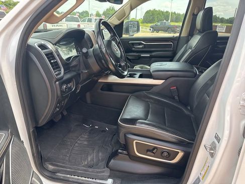Used 2021 RAM 1500 Laramie AWD/4WD image 9