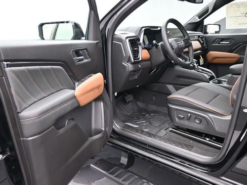 New 2026 GMC Canyon AT4 image 11