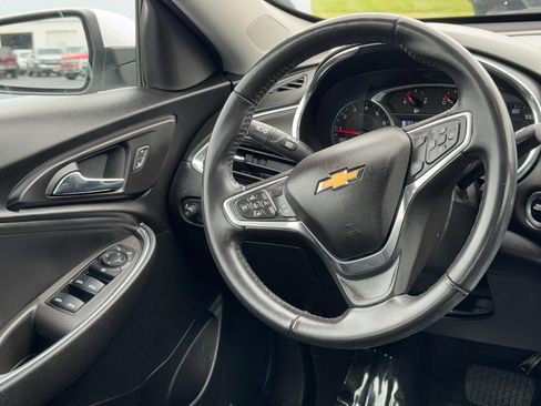 Used 2018 Chevrolet Malibu LT w/ Leather Package FWD image 15