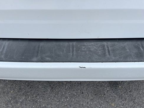 Used 2018 Toyota Sienna LE image 9