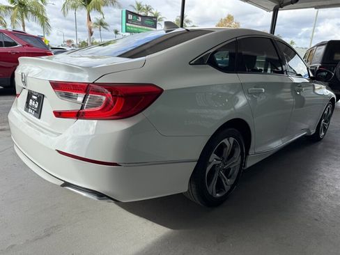 Used 2018 Honda Accord EX image 10