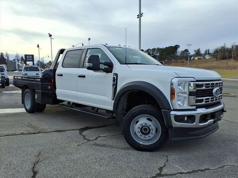 New 2025 Ford F450 XL w/ XL Chrome Package image 3