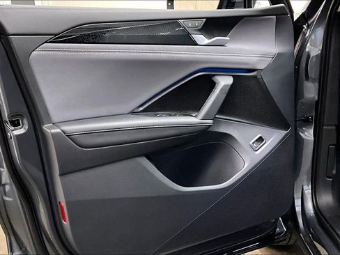 New 2026 Volkswagen Tiguan SE image 24