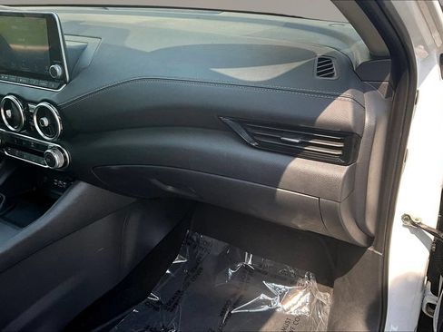 Used 2024 Nissan Sentra SV FWD image 24