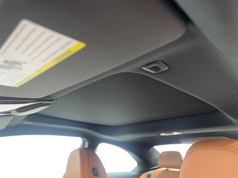 Used 2025 BMW 230i Coupe w/ M Sport Package image 68