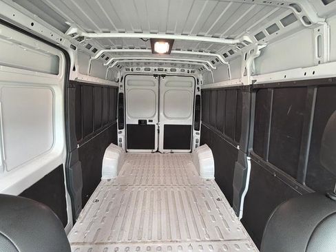 Used 2026 RAM ProMaster 2500 w/ Convenience Group FWD image 14