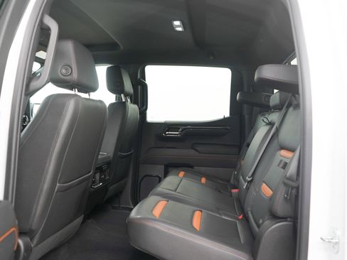 Used 2023 GMC Sierra 1500 AT4 w/ AT4 Premium Package AWD/4WD image 16