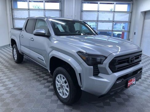 New 2026 Toyota Tacoma SR5 AWD/4WD image 7