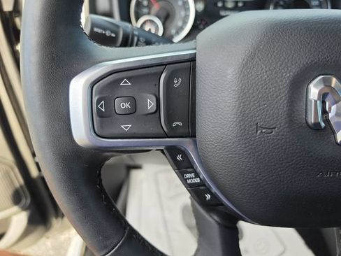 Used 2025 RAM 1500 Big Horn AWD/4WD image 34