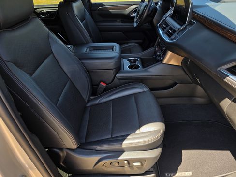 Used 2023 Chevrolet Tahoe High Country AWD/4WD image 30