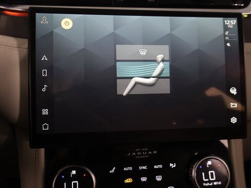 Used 2022 Jaguar F-PACE SVR image 50