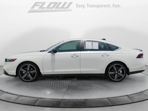 Certified 2025 Honda Accord Sport image 4
